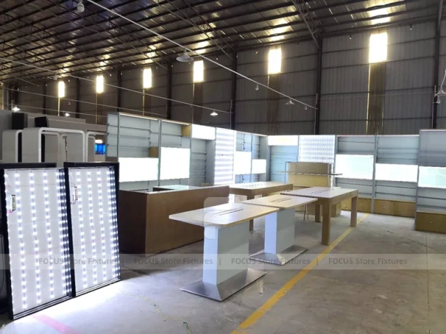 Green Black Mobile Accessories Store Layout