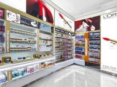 L'Oreal Color Cosmetics Wall Display Store