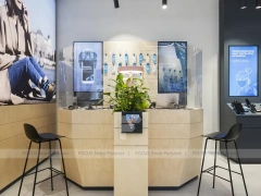 Light Wood Phone Consultation Counter Display