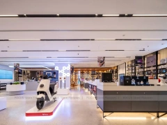Modern White Mobile Phone Experience Store