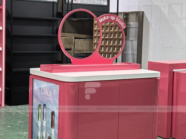 Pink and Black Beauty Wall Display Fixtures