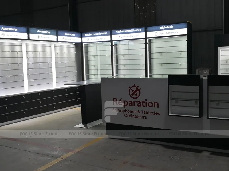 Point Service Mobiles White Store Interior