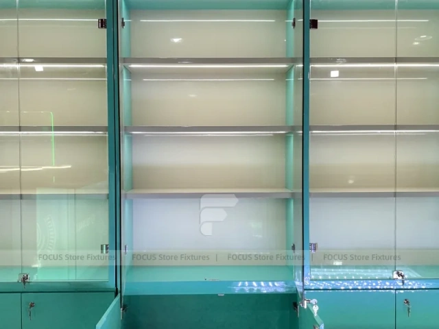Turquoise Glass Mobile Phone Service Counter