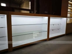 Warm Wood White Mobile Phone Store Interior