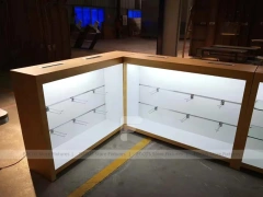 Warm Wood White Mobile Phone Store Interior