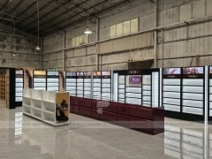 White Black Cosmetics Fixture Showroom Set