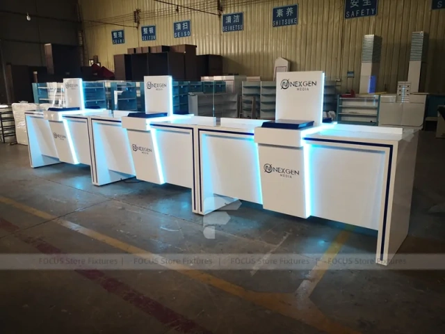 White Blue Mobile Phone Reception Counter Set