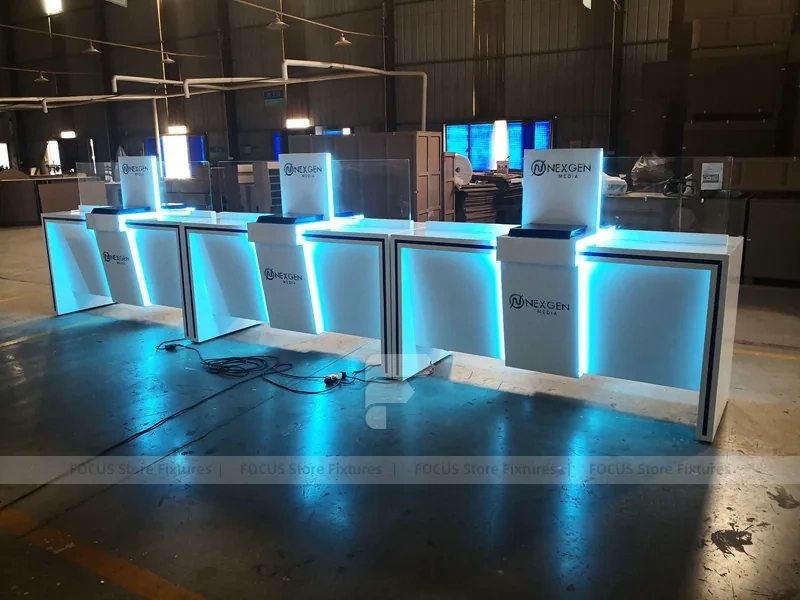 White Blue Mobile Phone Reception Counter Set