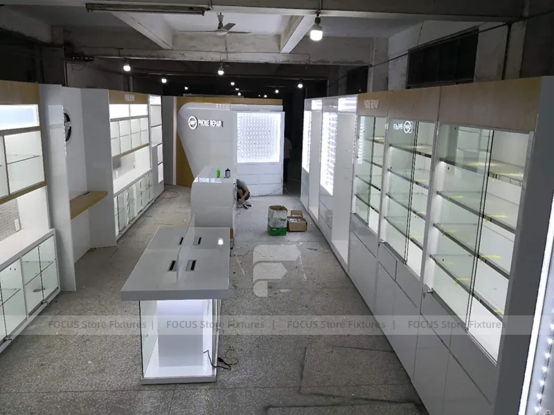 White Compact Mobile Phone Store Interior Display