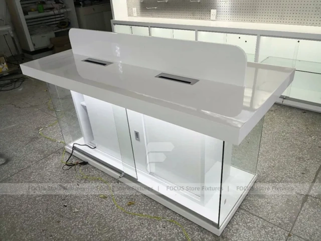 White Compact Mobile Phone Store Interior Display