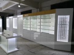 White Glass Mobile Phone Counter Wall Display