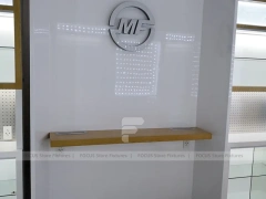 White Glass Mobile Phone Counter Wall Display