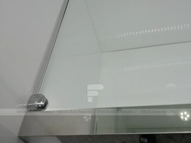 White Glass Mobile Phone Counter Wall Display