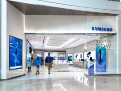 White Minimal Mobile Phone Flagship Interior