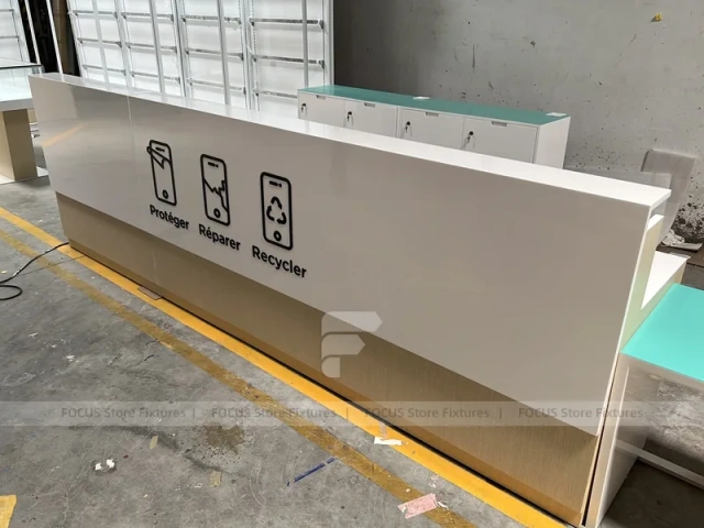 White Mobile Accessories Checkout Display Counter
