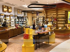 Wood Grain L'Oreal Beauty Store Interior
