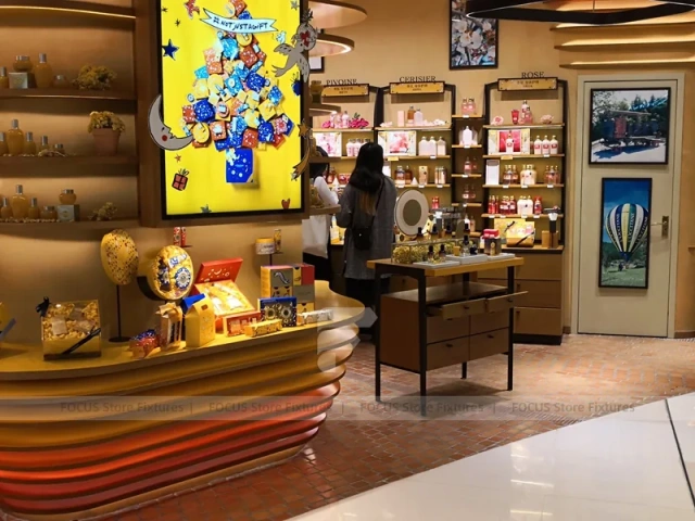 Wood Grain L'Oreal Beauty Store Interior