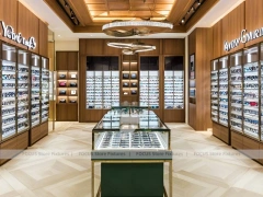Amber Oak Eyewear Showcase Room with Emerald Demo Island