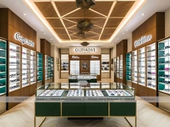 Amber Oak Eyewear Showcase Room with Emerald Demo Island