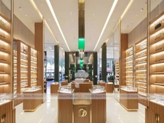 Blush Accent Optical Boutique Layout with Boutique Browsing Aisle