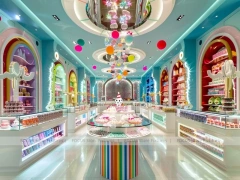 Gallery Candy Sweet Luxury Layout with Jewel Box Shelving