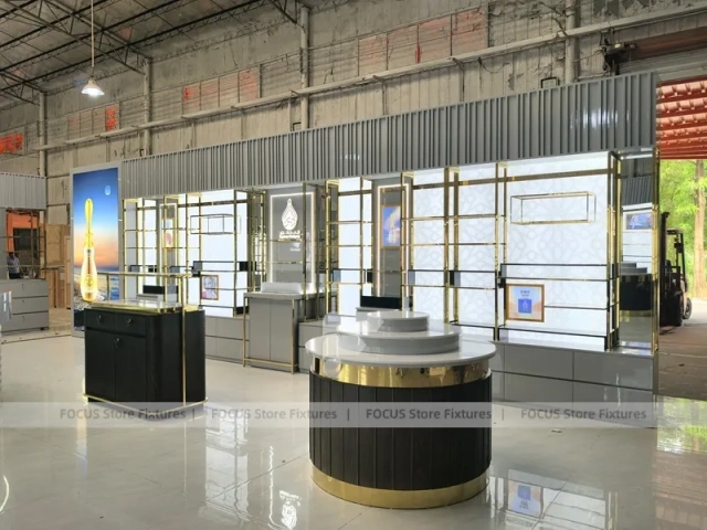 Open Perfume Boutique Layout With Round Fragrance Island