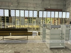 White Gold Perfume Floor Display With Center Gondolas