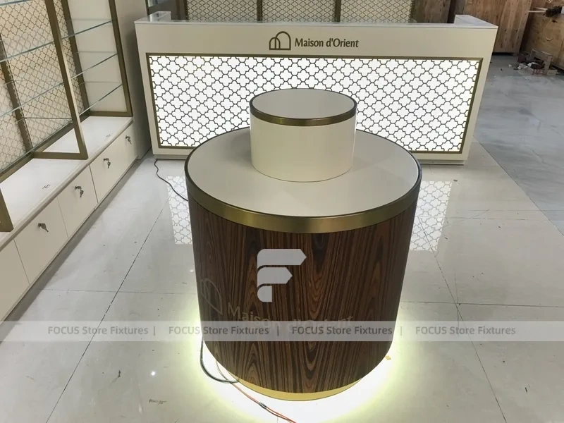 White Perfume Corner Layout With Arch Doorway