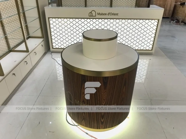 White Perfume Corner Layout With Arch Doorway