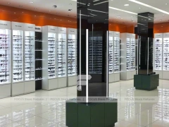 Amber Column Eyewear Column Gallery with Mirror-Lined Walkway