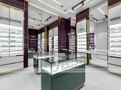 Aubergine White Eyewear Wall Gallery with White Glass Island