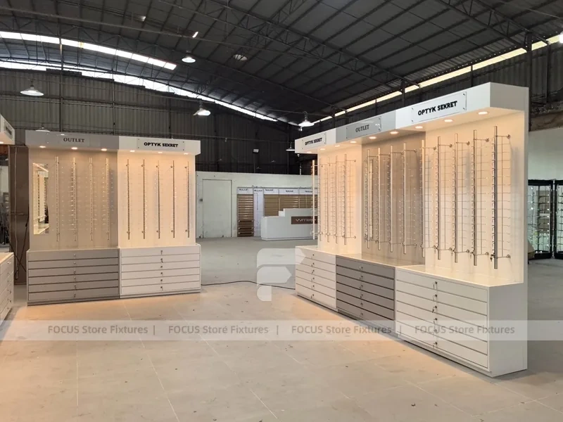Blush Accent Optical Fixture System with Freestanding Sample Rack