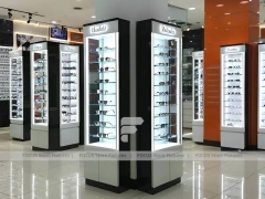 Blush Accent Optical Mall Display with Column Display Modules