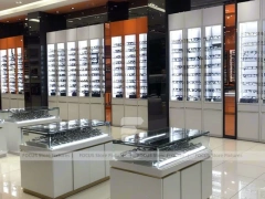 Blush Accent Optical Mall Display with Illuminated Pillar Towers