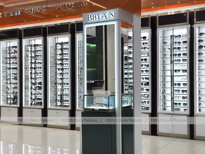 Blush Accent Optical Mall Display with Illuminated Pillar Towers