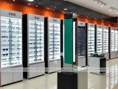 Blush Accent Optical Mall Display with Illuminated Pillar Towers
