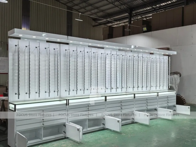 Factory Mockup Vision Store Sample Set with Trial Counter Assembly