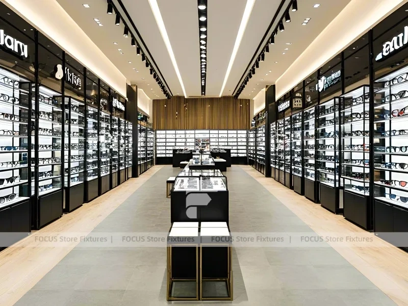 Gallery Linear Eyewear Gallery Hall with Long Symmetrical Walkway