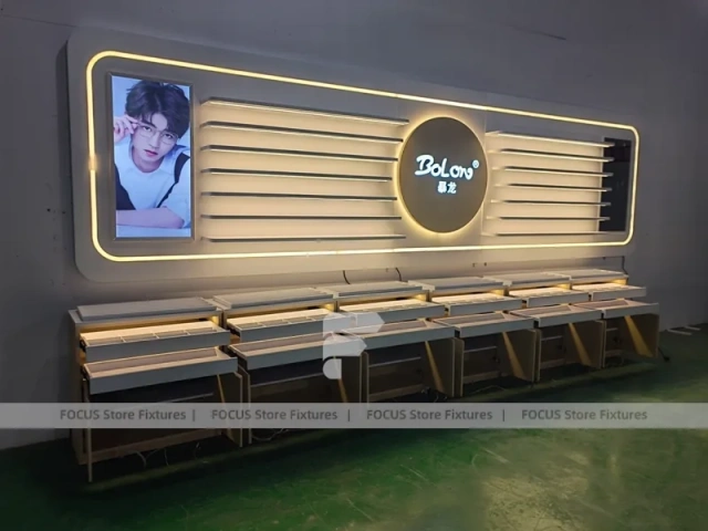 Gold Accent Optical Fixture System with Modular Wall Set