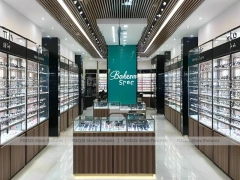 Mint Bronze Eyewear Gallery Interior with Consultation Corner Seating