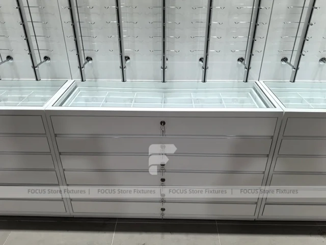 Mockup Fixture Set Vision Retail Mockup with Freestanding Sample Rack