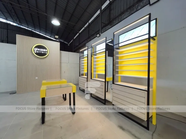Prototype System Eyewear Display Prototype with Modular Wall Set