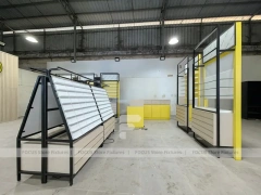 Prototype System Eyewear Display Prototype with Modular Wall Set