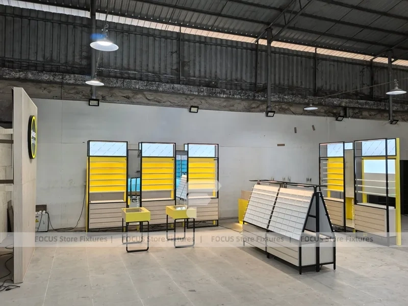 Prototype System Eyewear Display Prototype with Modular Wall Set