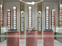 Soft Rose Eyewear Styling Room with Consultation Table Center