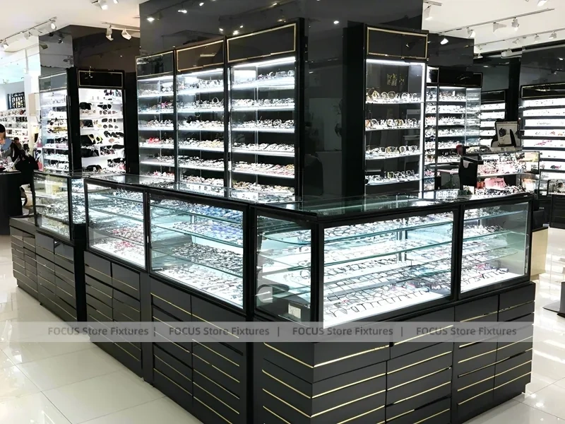 Wood and White Eyewear Retail Layout with White Wood Showcase Islands