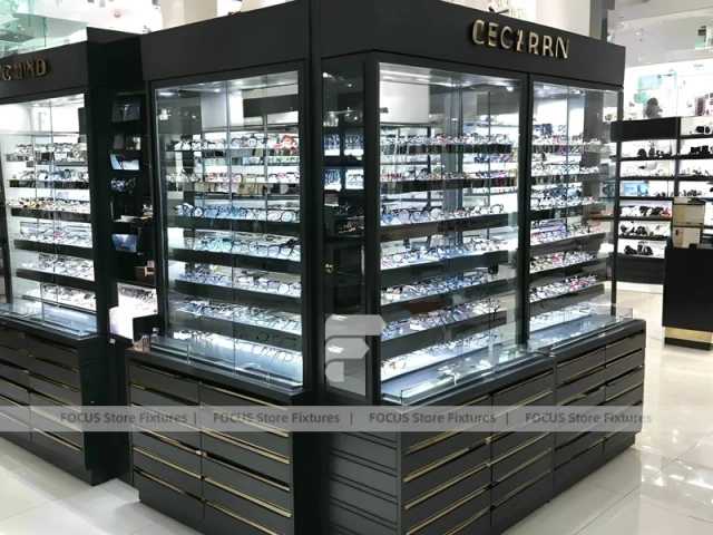 Wood and White Eyewear Retail Layout with White Wood Showcase Islands