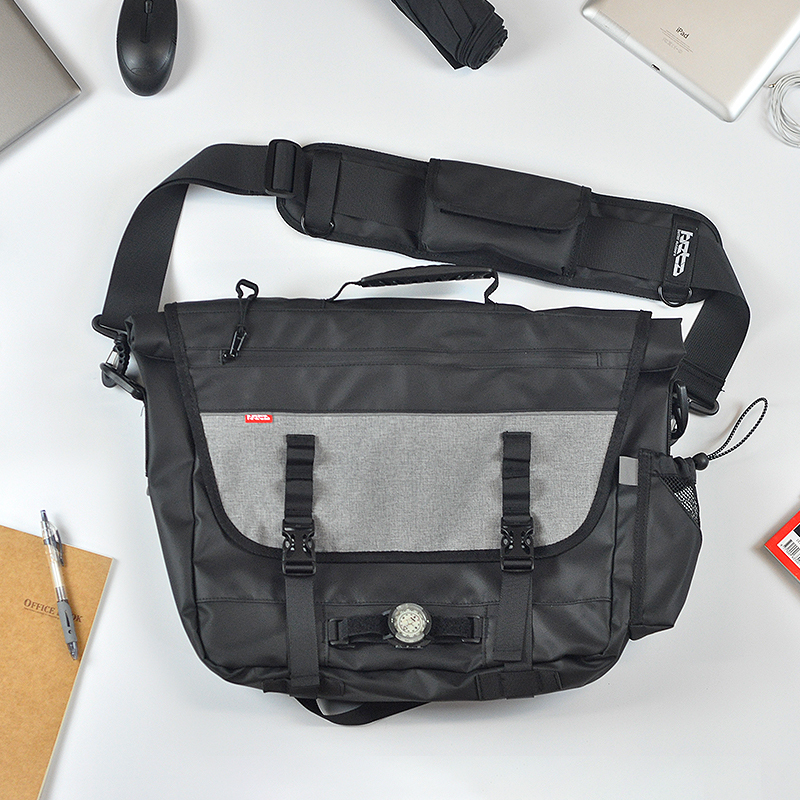 “Better" outdoor messenger bag / OB-02