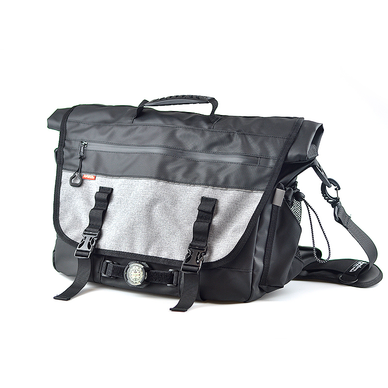 “Better" outdoor messenger bag / OB-02