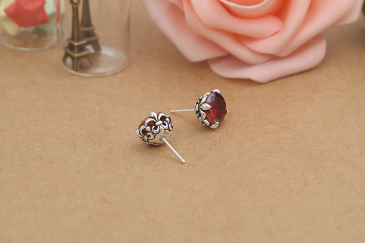 925 sterling silver handmade vintage stud post earrings American European antique silver designer anchor earrings with red stones luxury jewelry nice gifts